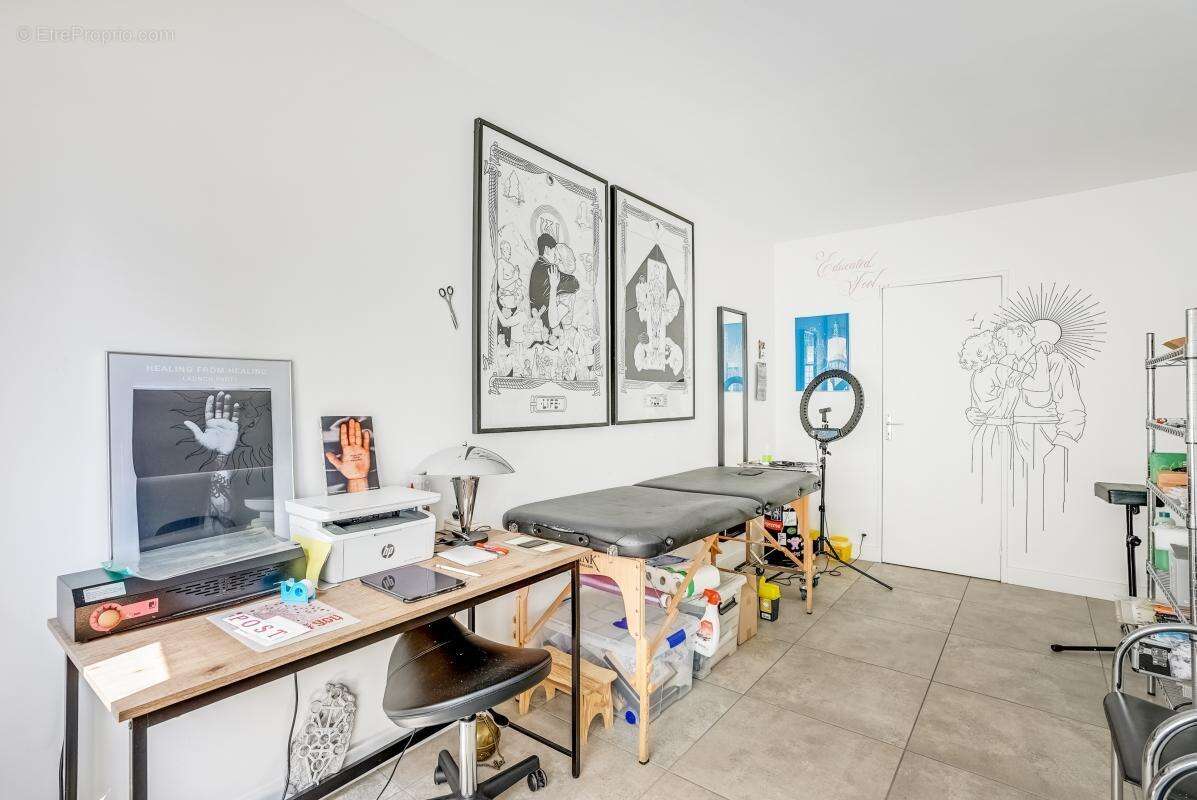 Appartement à PARIS-20E