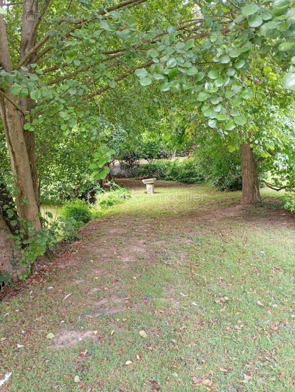 A saisir terrain de loisir aménagé avec son plan d'eau - photo 3
