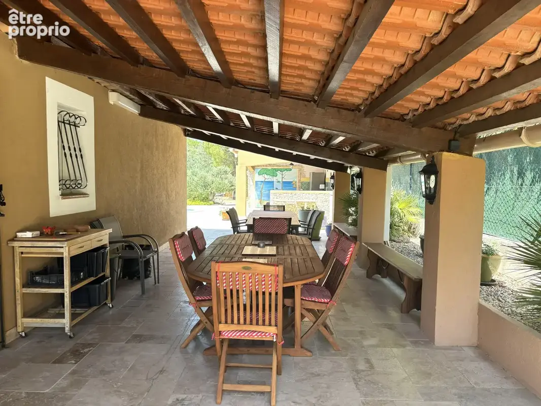 Propriété d’exception avec piscine et dépendances à Tavernes - photo 29