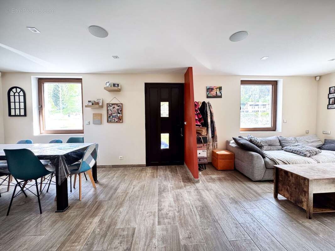 Maison à SAINT-JEOIRE