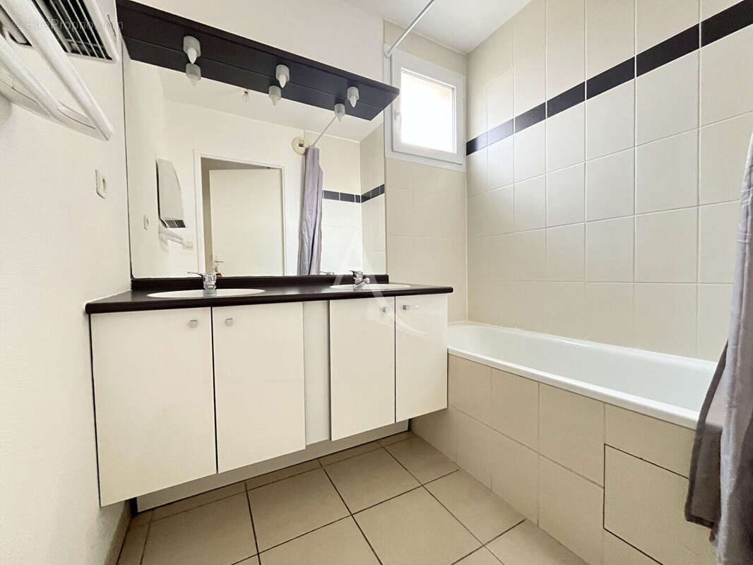 Appartement Dourdan 4 pièces avec ascenseur ! - photo 4