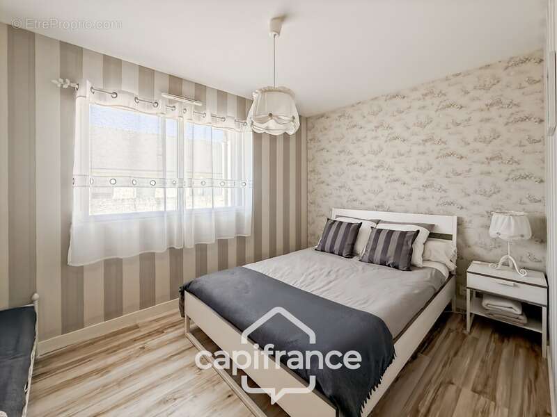Maison contemporaine de plain-pied de 160 m² – 4 chambres – Véranda de 27 m² avec spa – Double garage – Carport – Noyal-Pontivy - photo 24