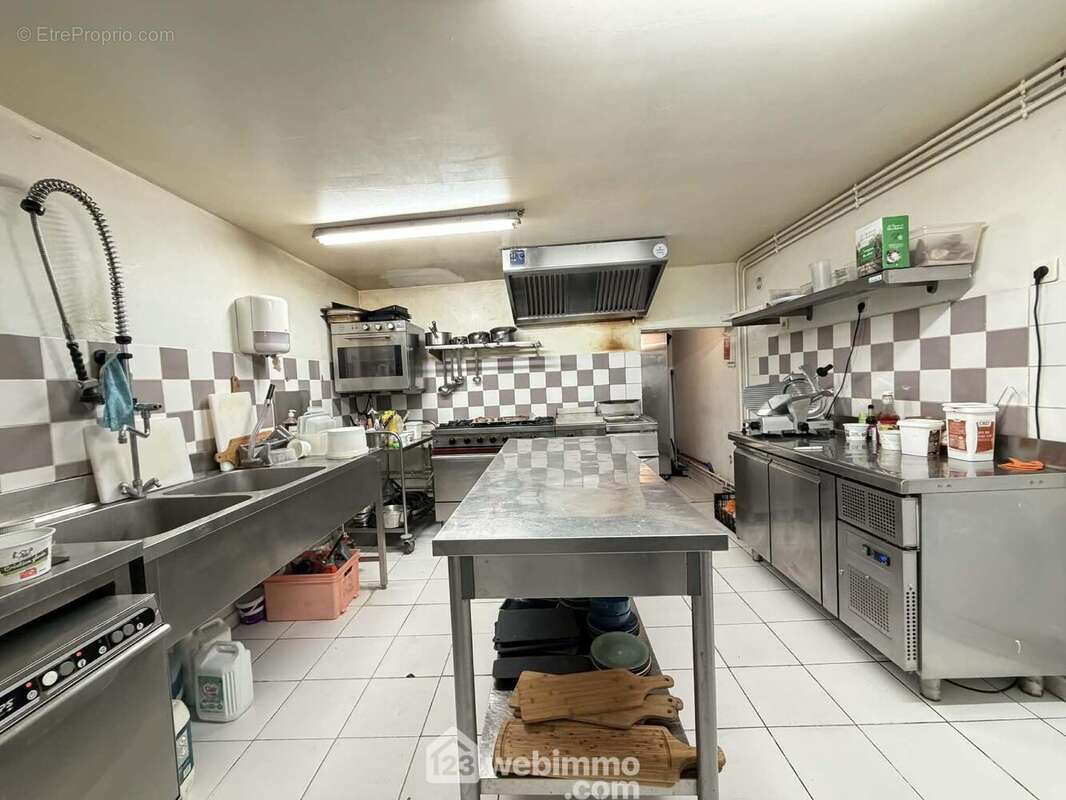 Tous les équipements restent en place - Commerce à LAON