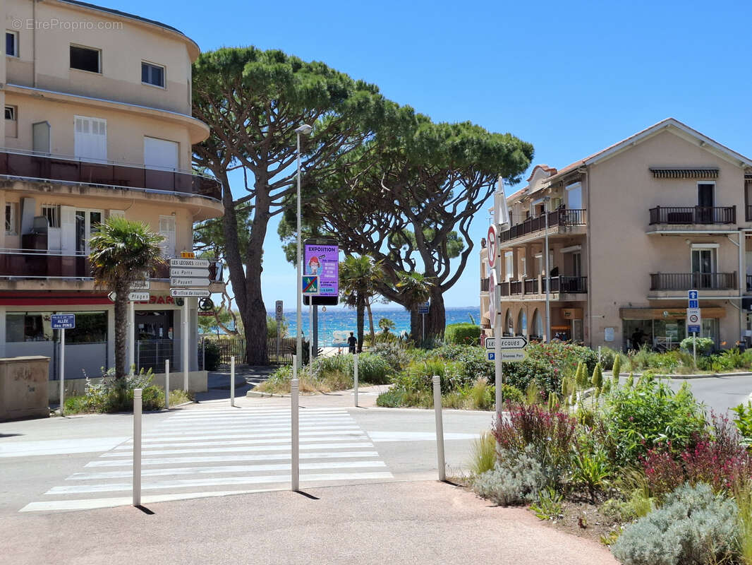 Maison à SAINT-CYR-SUR-MER