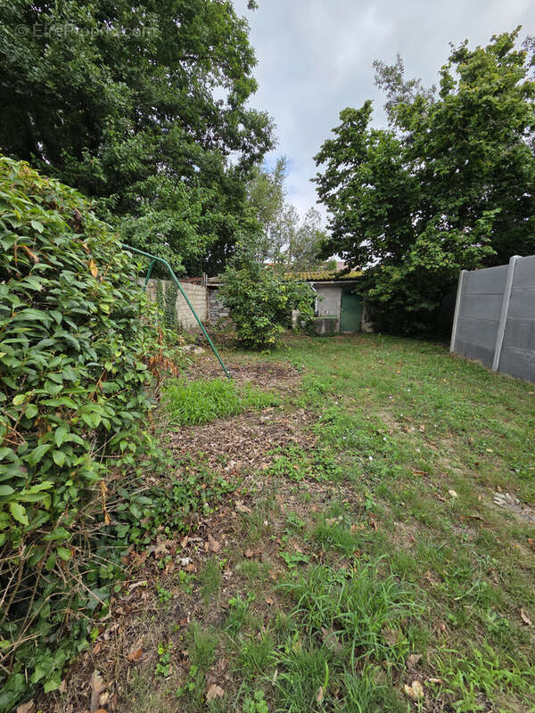 Maison à SAINTE-GENEVIEVE-DES-BOIS
