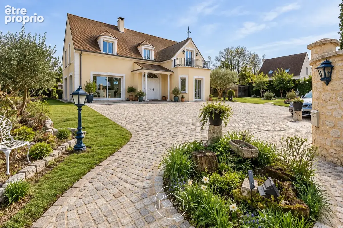 Photo Maison à Boisemont au prix de 750 000€