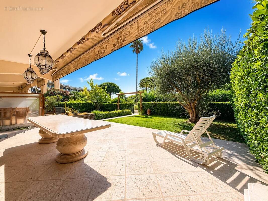 Appartement à VILLENEUVE-LOUBET