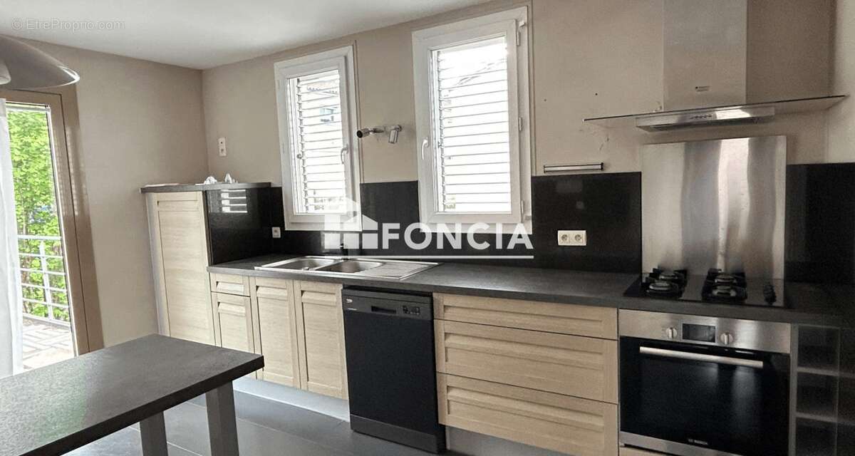 Maison à COULOUNIEIX-CHAMIERS