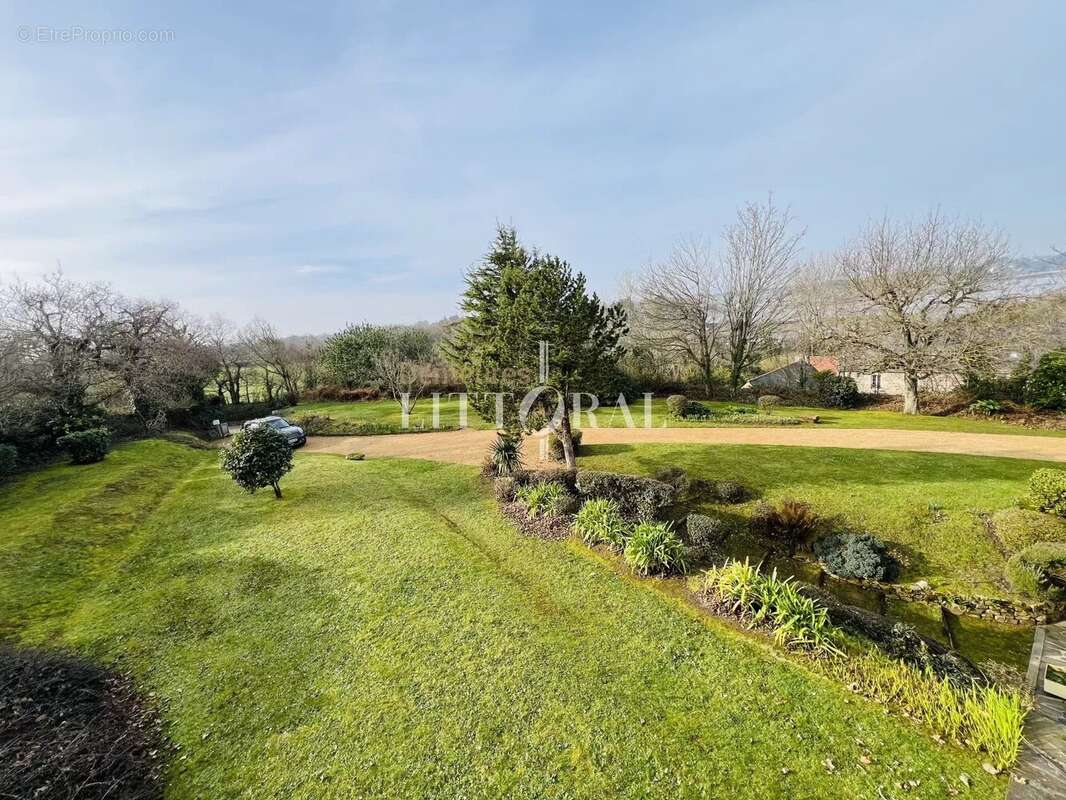 Maison à LEZARDRIEUX