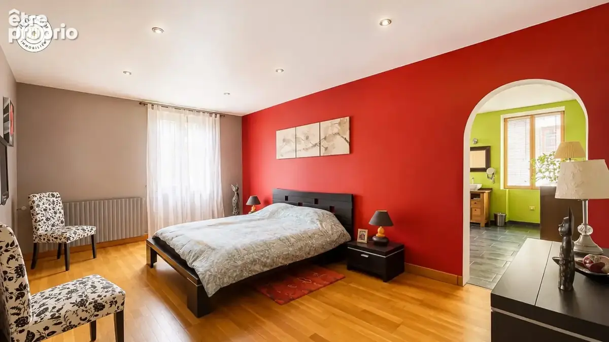 Maison 187 m² à Montrottier  - photo 8