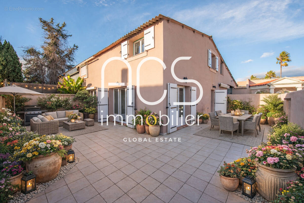 Appartement à FREJUS