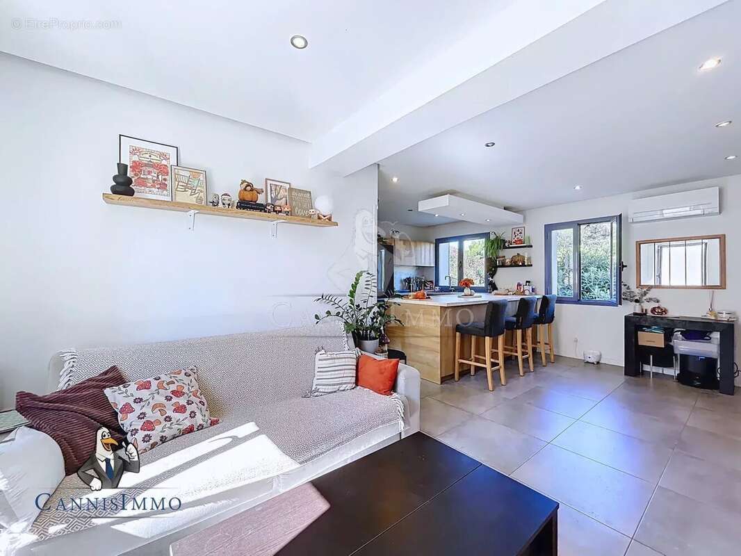 Appartement à LE CANNET