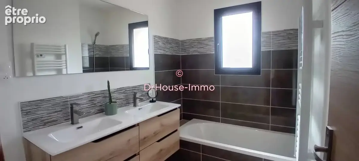 Maison 5 pièces 108 m² à vendre à Challans (85300) - photo 9