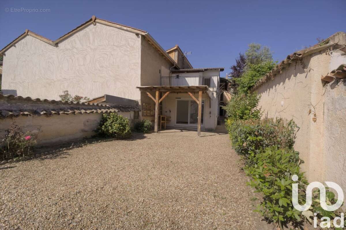 Photo 3 - Maison à MONTMERLE-SUR-SAONE