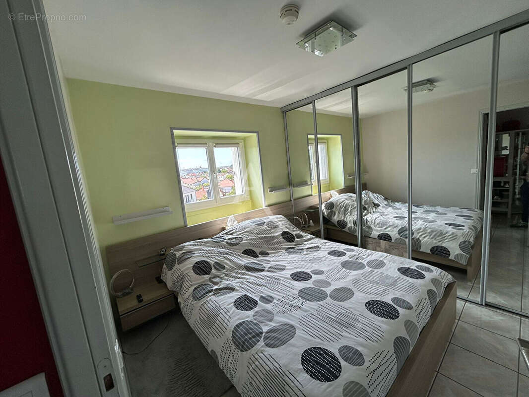 Appartement à VIGNEUX-SUR-SEINE