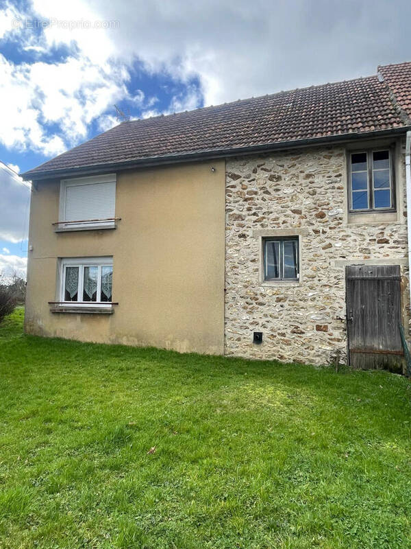 Photo Maison à La Ferte-Sous-Jouarre au prix de 129 000€