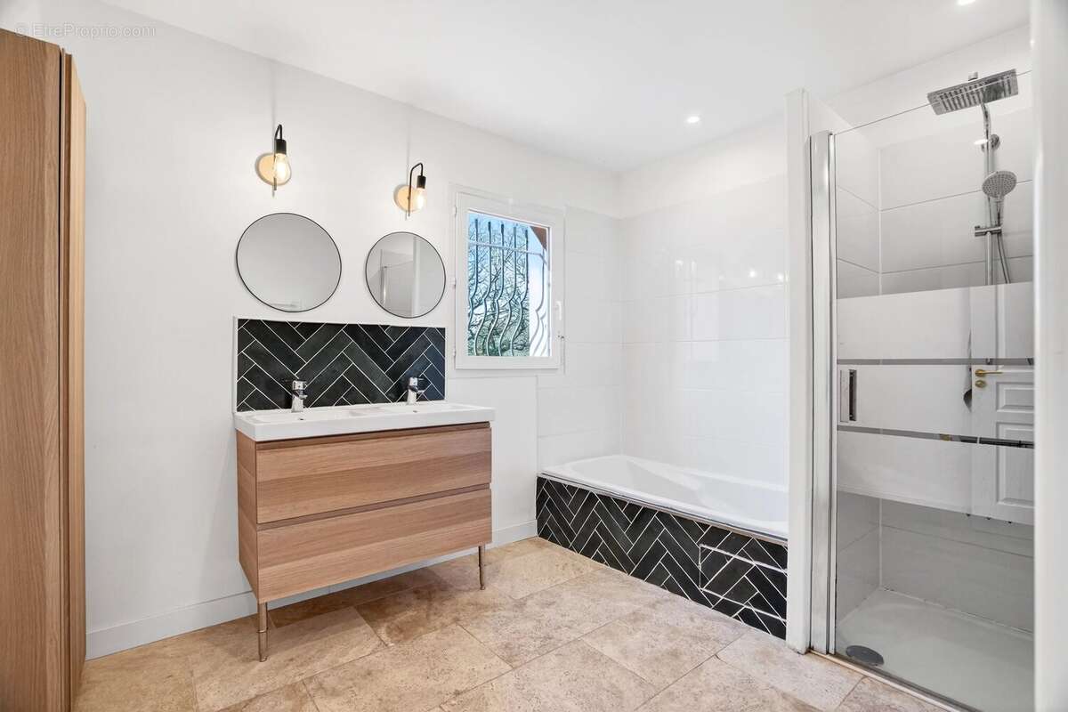 Maison à AIX-EN-PROVENCE