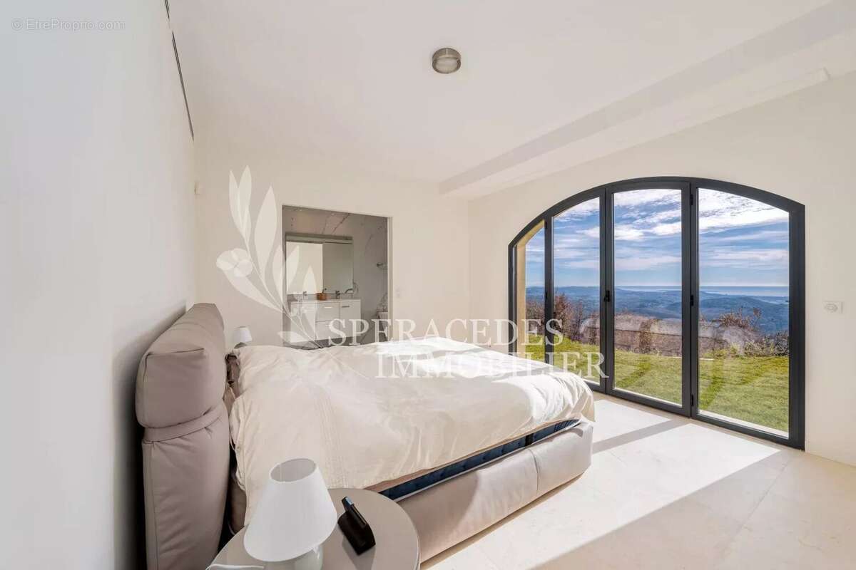 Maison à SPERACEDES