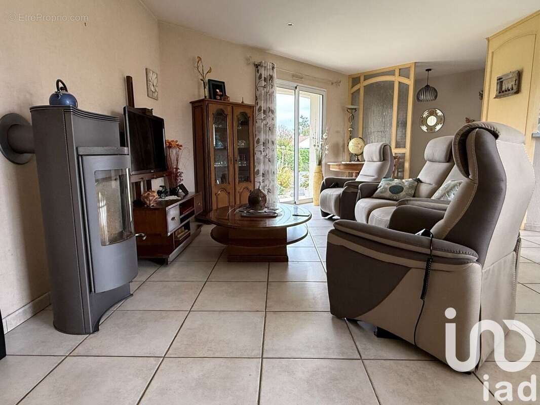 Photo 5 - Maison à LA TARDIERE