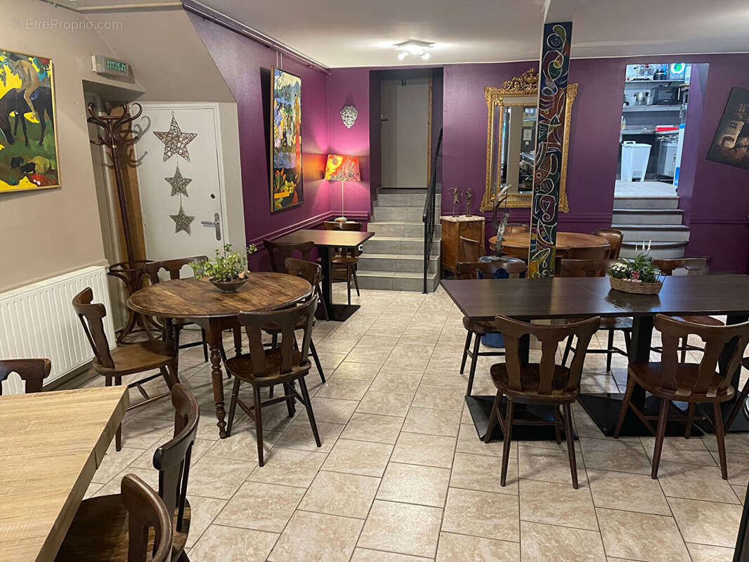 Commerce à VIC-SUR-SEILLE