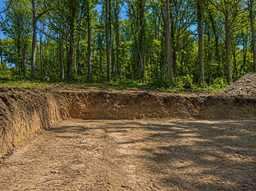 Beau terrain à bâtir au calme à Clérey - photo 2