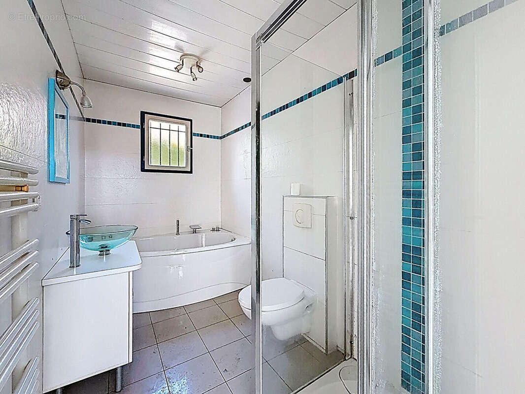 Maison à VILLIERS-SAINT-FREDERIC