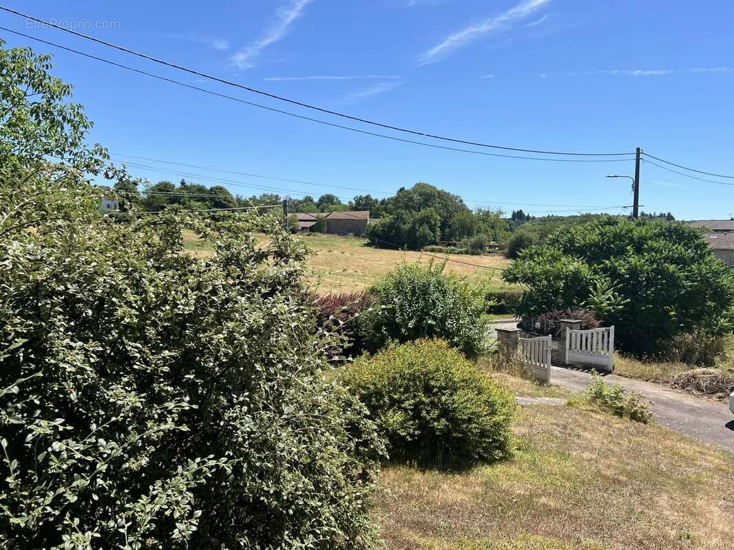 Maison spacieuse avec jardin et garage – en bordure de village - photo 13