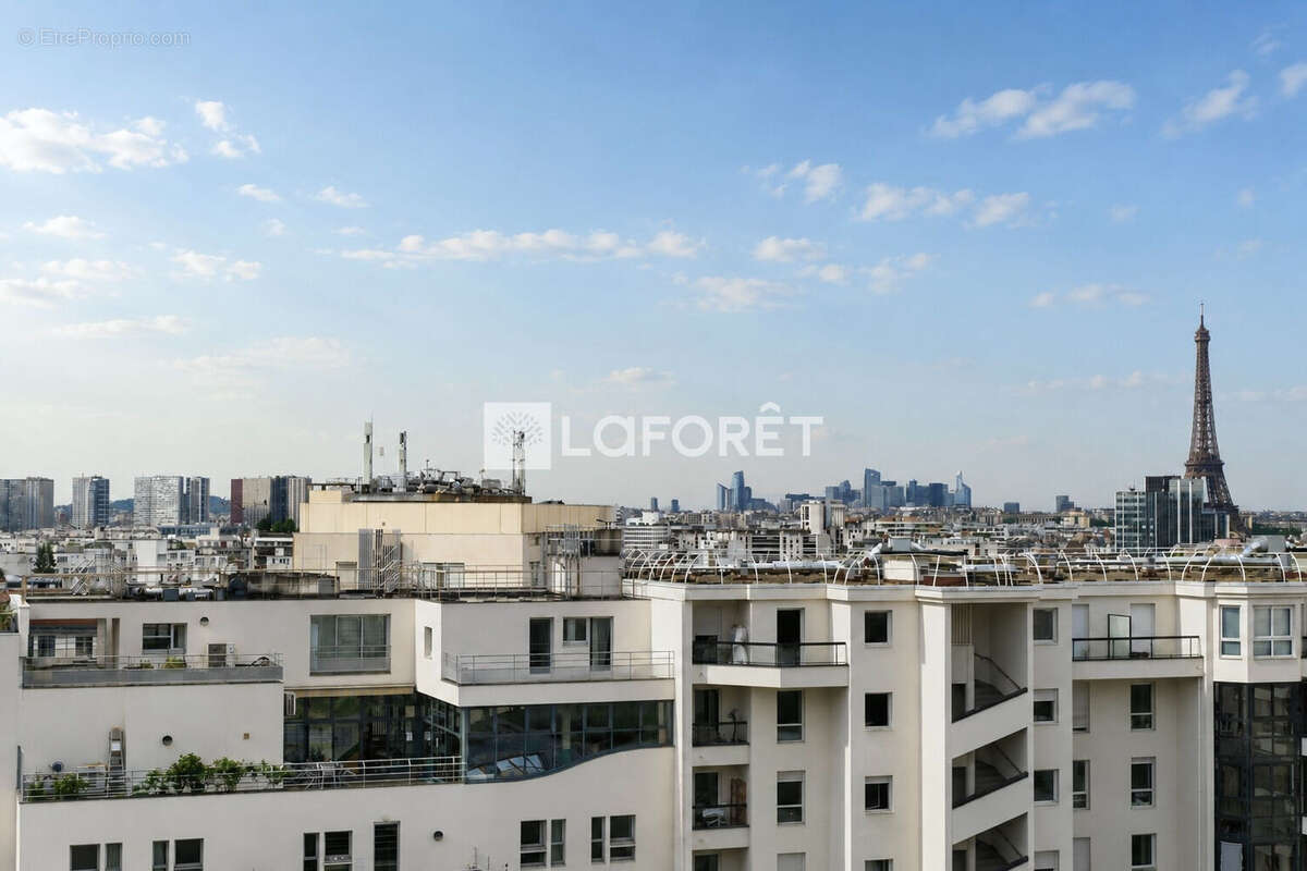 Appartement à PARIS-15E