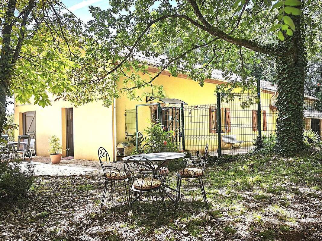 Photo 2 - Maison à SALIGNAC-EYVIGUES
