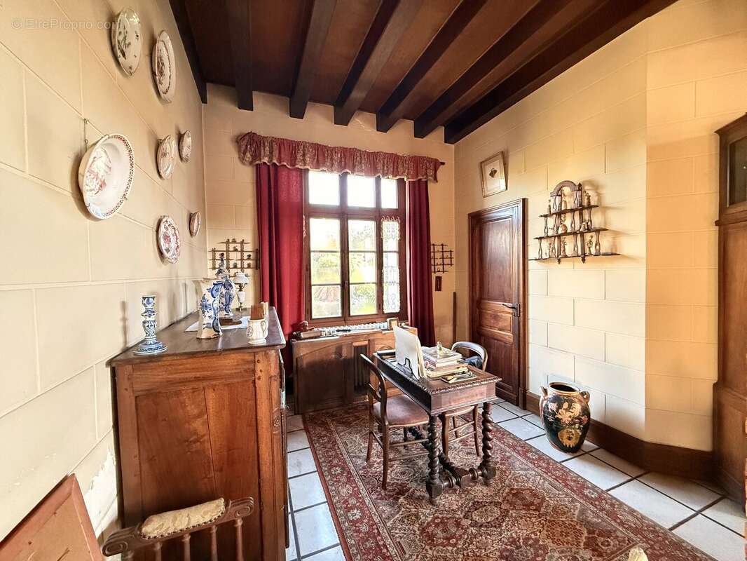 Maison à SALLES-DE-VILLEFAGNAN