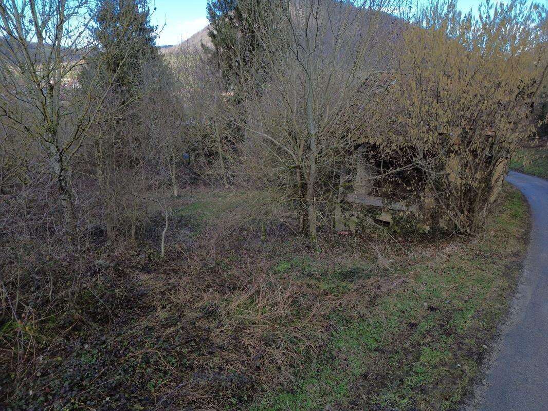 Terrain à CHIRENS