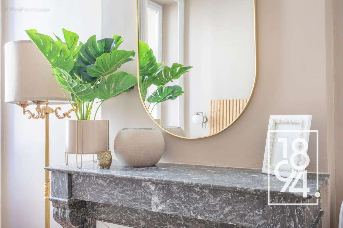 Appartement à MARSEILLE-6E