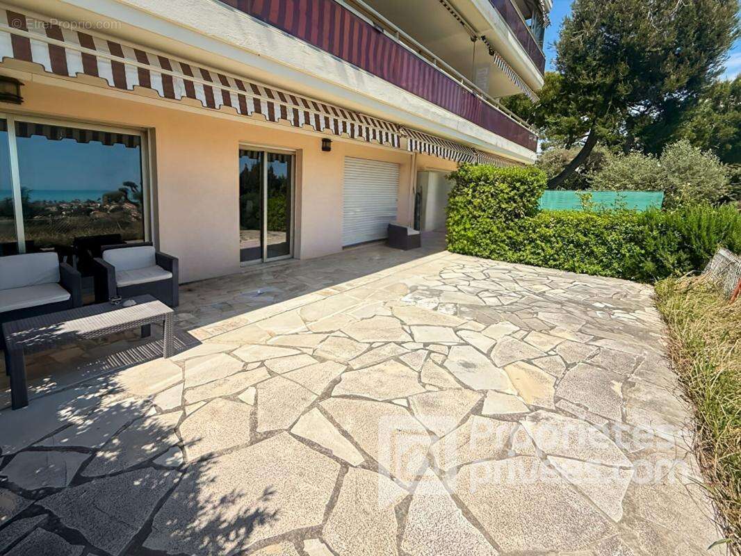 Appartement à VILLENEUVE-LOUBET