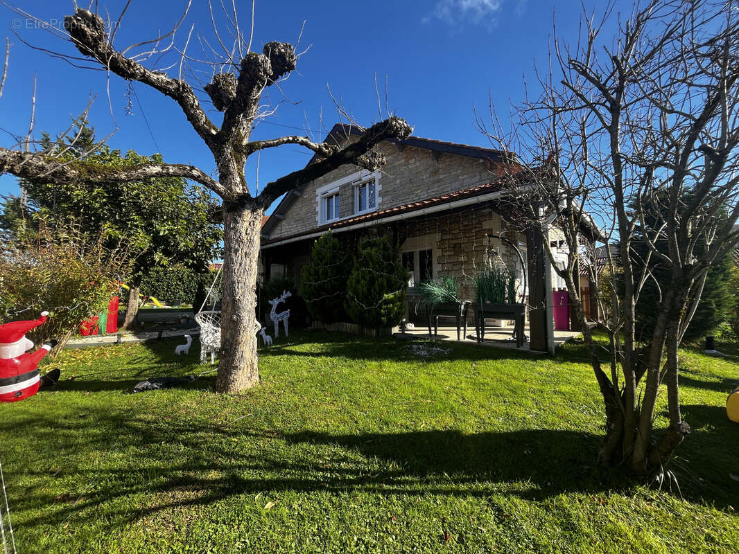 Maison à VILLEFRANCHE-DE-ROUERGUE