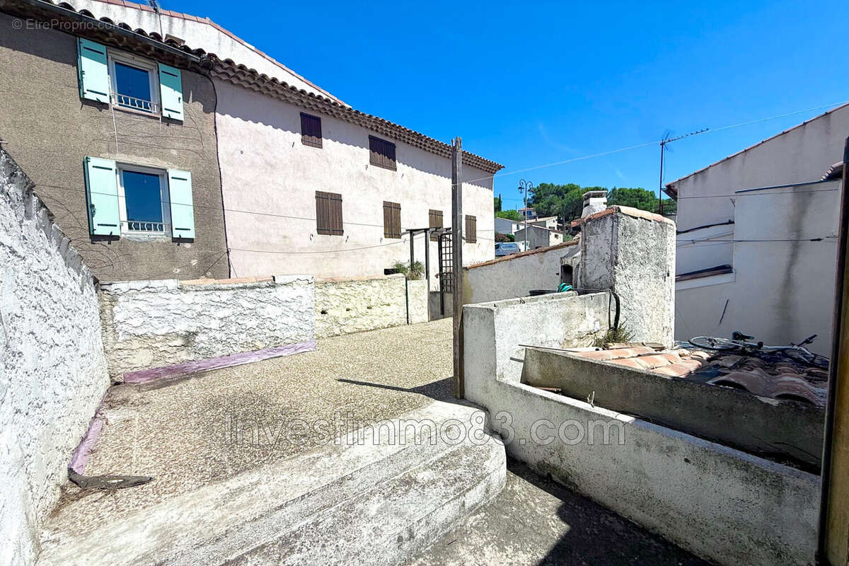 Maison 91 m² à Peypin  - photo 6