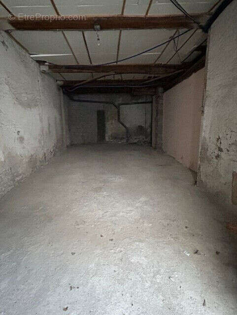 Parking 46 m² à Nay  - photo 3
