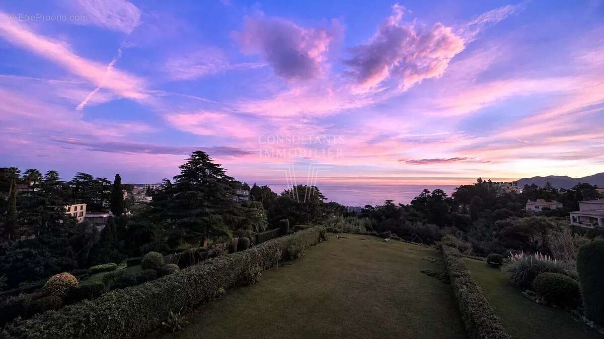 Appartement à CANNES
