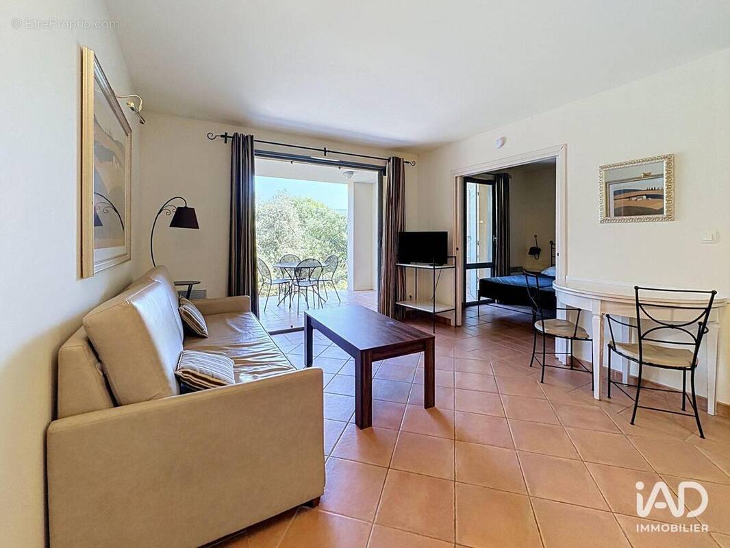Photo 1 - Appartement à SAUMANE-DE-VAUCLUSE