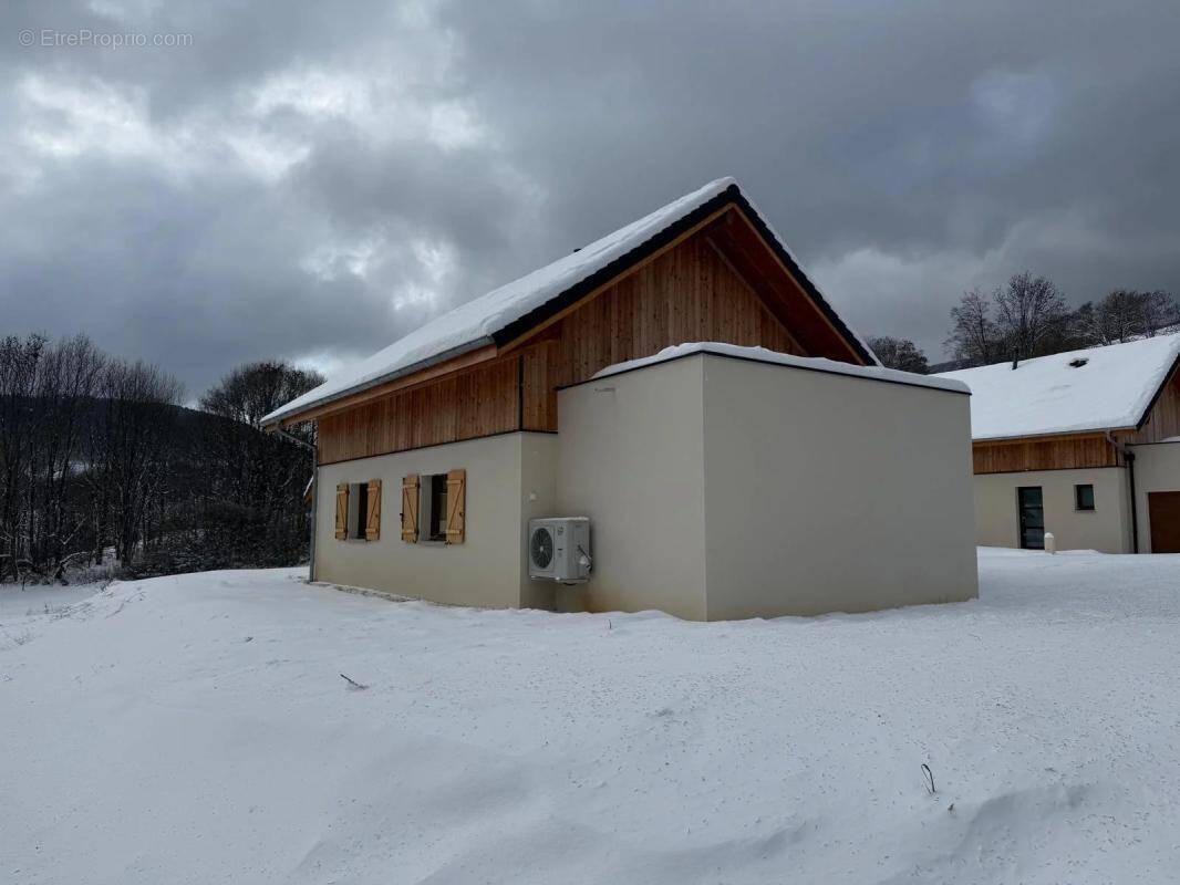 Maison à LES DESERTS