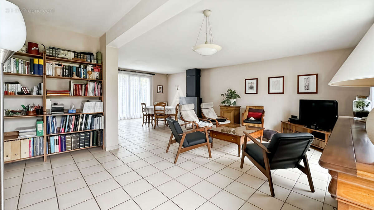 Maison à COURDIMANCHE