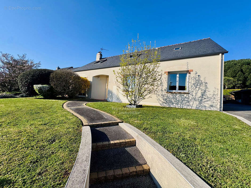 Maison  Vie de Plain - Pied familiale - 5 chambres - Petit Mars - Bourg - 155M² - photo 3