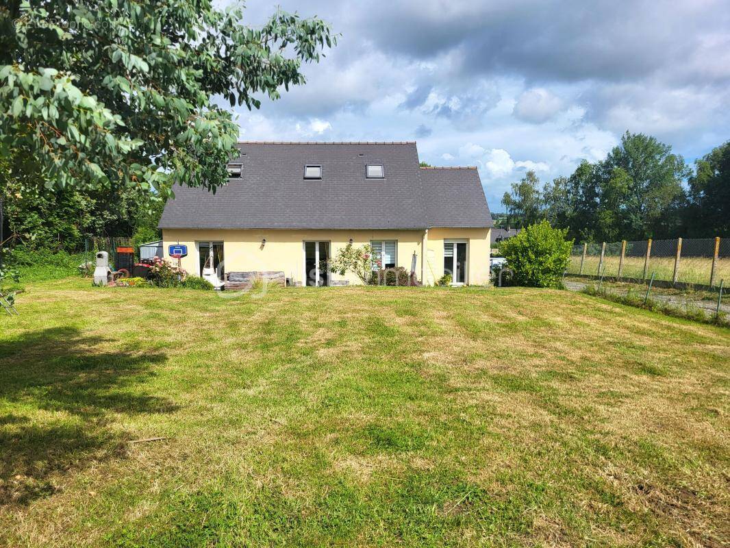 Maison à DOL-DE-BRETAGNE