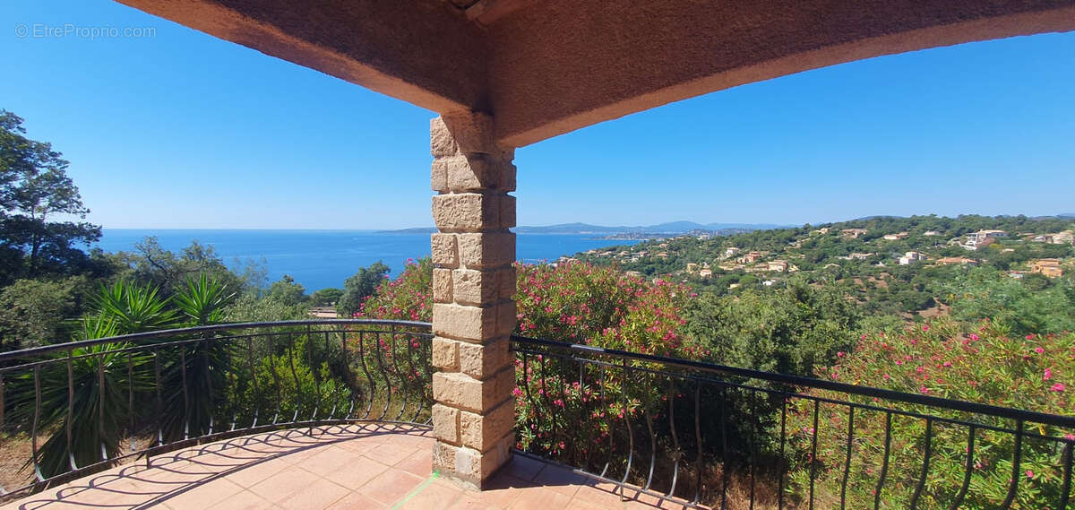 Maison à LES ISSAMBRES