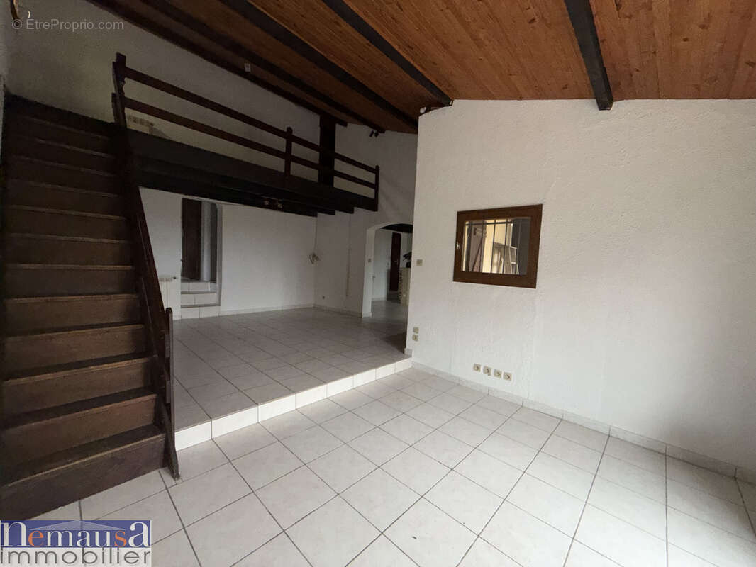 Maison à CAVEIRAC