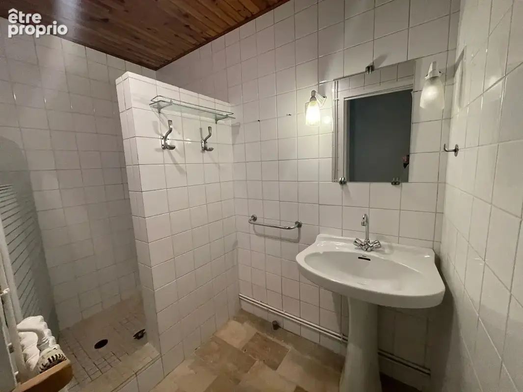 Pouillé - Maison Poitevine 6 pièce(s) 189 m2 - photo 15