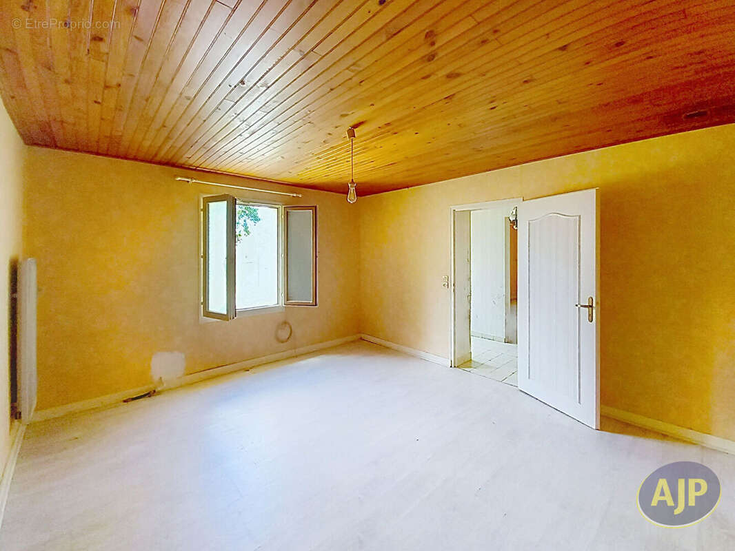 Maison à LESPARRE-MEDOC