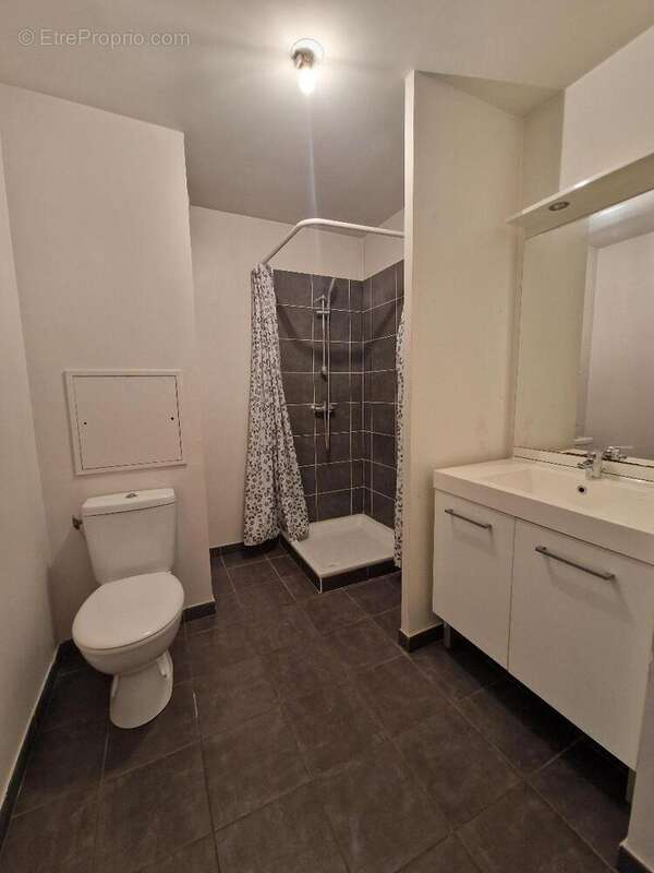  - Appartement à BRON