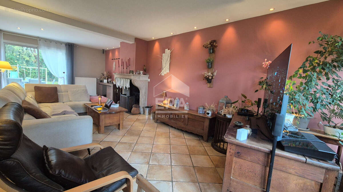 Maison à GRISY-SUISNES