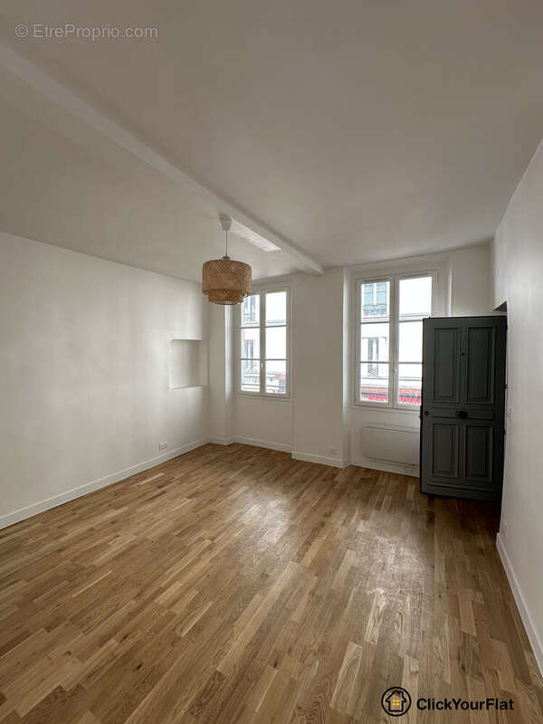 Appartement à PARIS-11E