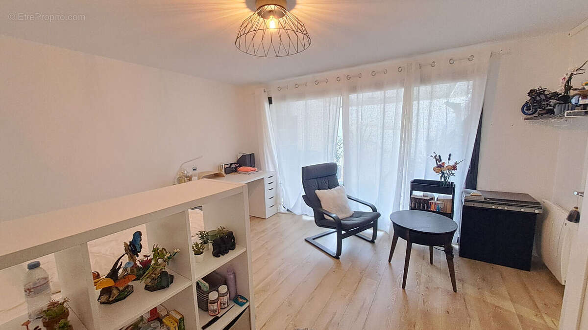 Maison à SAINT-REMY-LES-CHEVREUSE